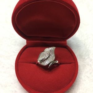 🍂NEW Sterling Silver Big Leaf Pave CZ Ring SZ 6🍂